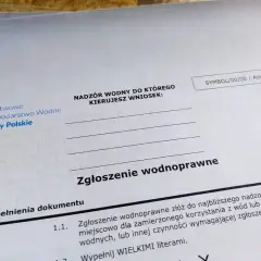 Dokument "Zgłoszenie wodnoprawne" z logo Wód Polskich. Potrzebne do uzyskania pozwolenia na szambo.